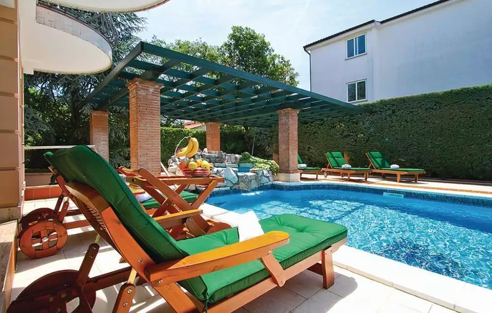 Villa 362m² in Croatia, Porec. Priced at 1195000€ rent photo-6