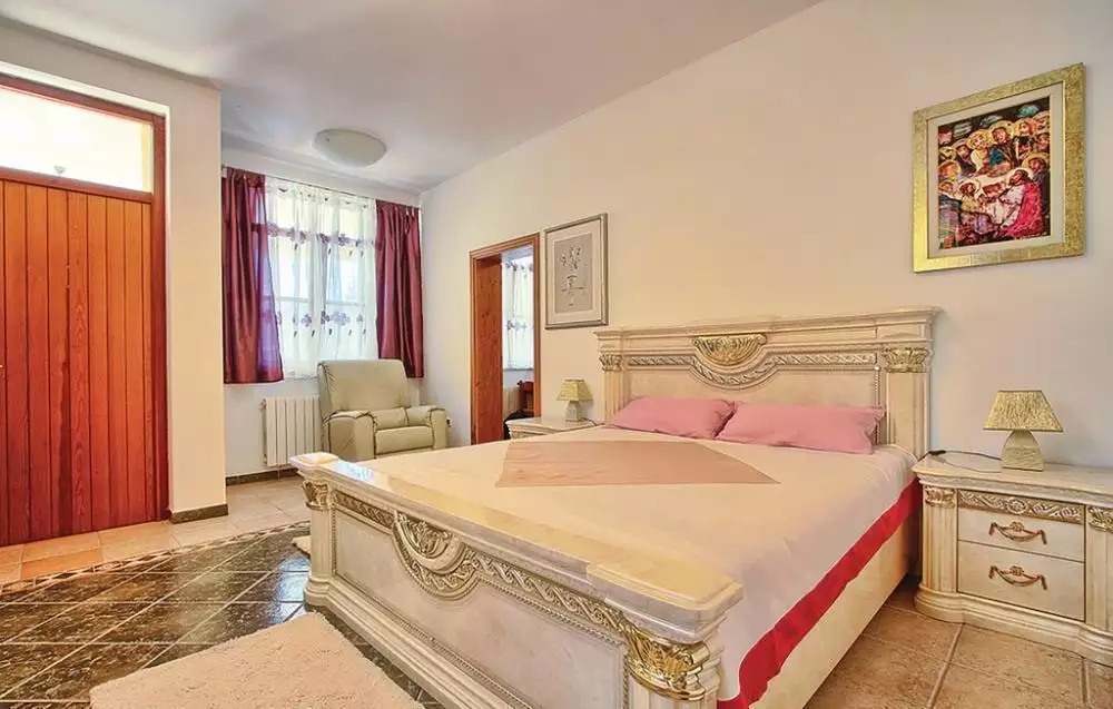 Villa 362m² in Croatia, Porec. Priced at 1195000€ rent photo-22