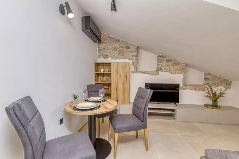 Hotels 120m² in Croatia, Vrsar. Priced at 571000€ rent photo-7