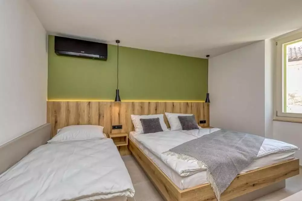 Hotels 120m² in Croatia, Vrsar. Priced at 571000€ rent photo-19