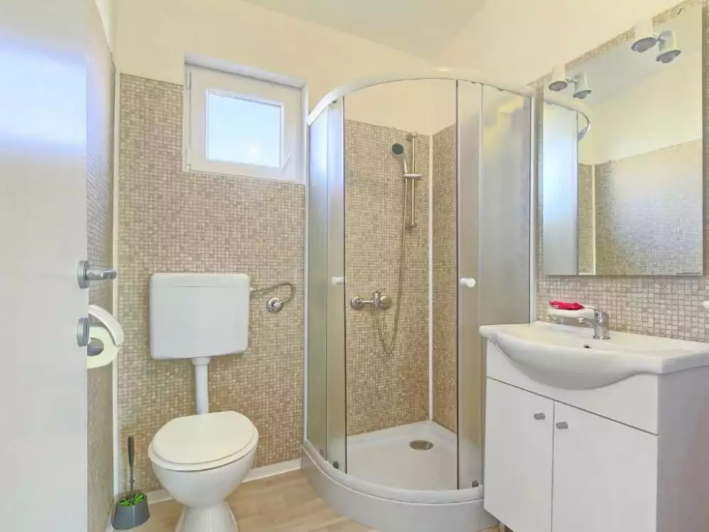 Hotels 1m² in Italy, Mutignano. Priced at 1765000€ rent photo-3