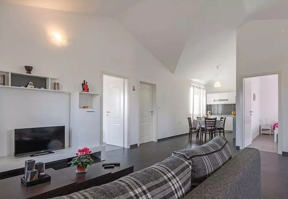 Hotels 531m² in Croatia, Vodnjan. Priced at 1150000€ rent photo-16
