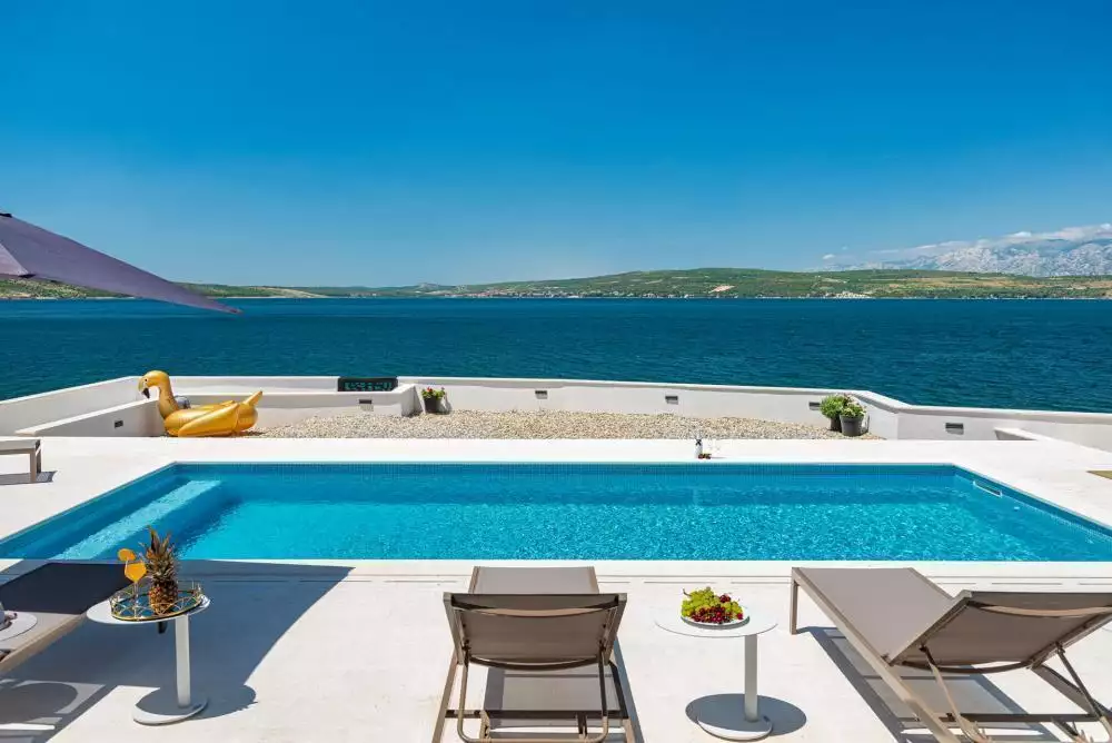 Villa 350m² in Croatia, Zadar. Priced at 2950000€ rent photo-1
