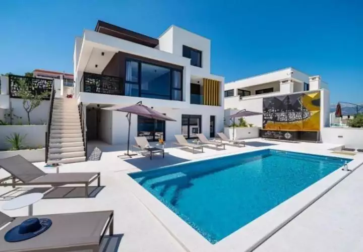 Villa 350m² in Croatia, Zadar. Priced at 2950000€ rent photo-12