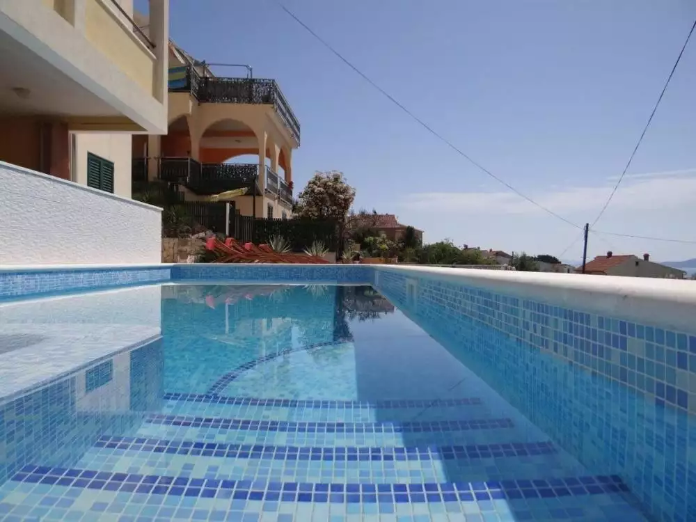 Hotels 330m² in Croatia, Ciovo. Priced at 1000000€ rent photo-4