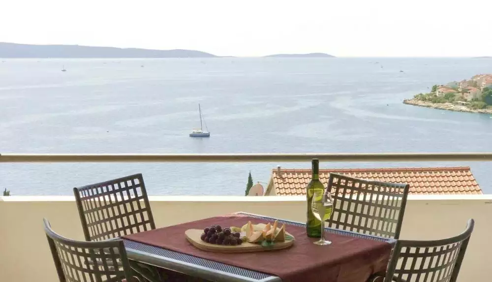 Hotels 330m² in Croatia, Ciovo. Priced at 1000000€ rent photo-24