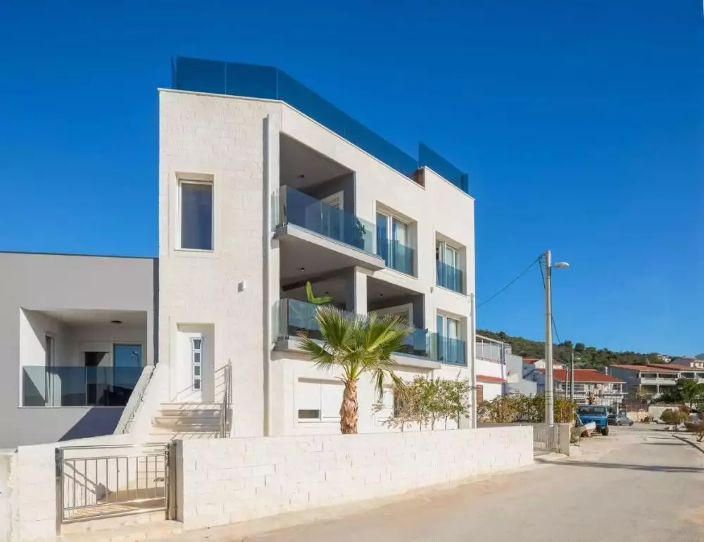 Villa 330m² in Spain, La Marina. Priced at 1400000€ rent photo-5