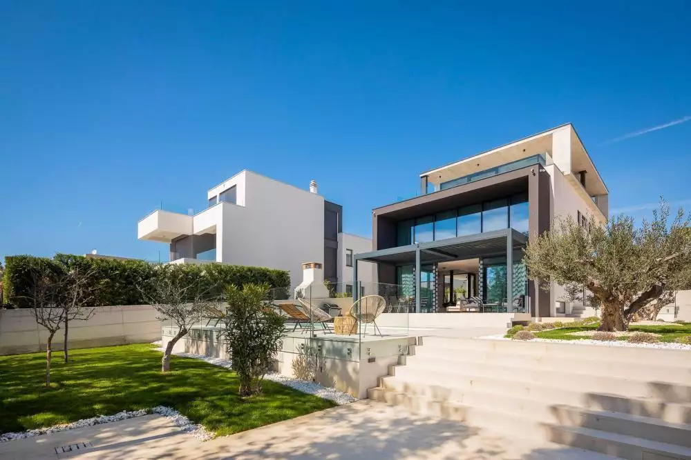 Villa 343m² in Croatia, Zadar. Priced at 2250000€ rent photo-9