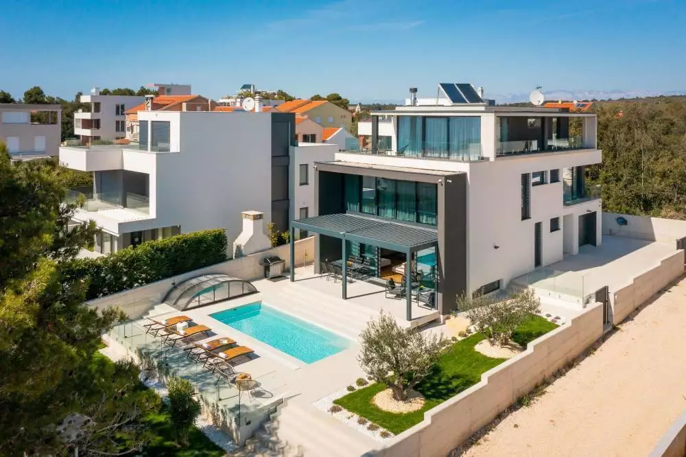 Villa 343m² in Croatia, Zadar. Priced at 2250000€ rent photo-12