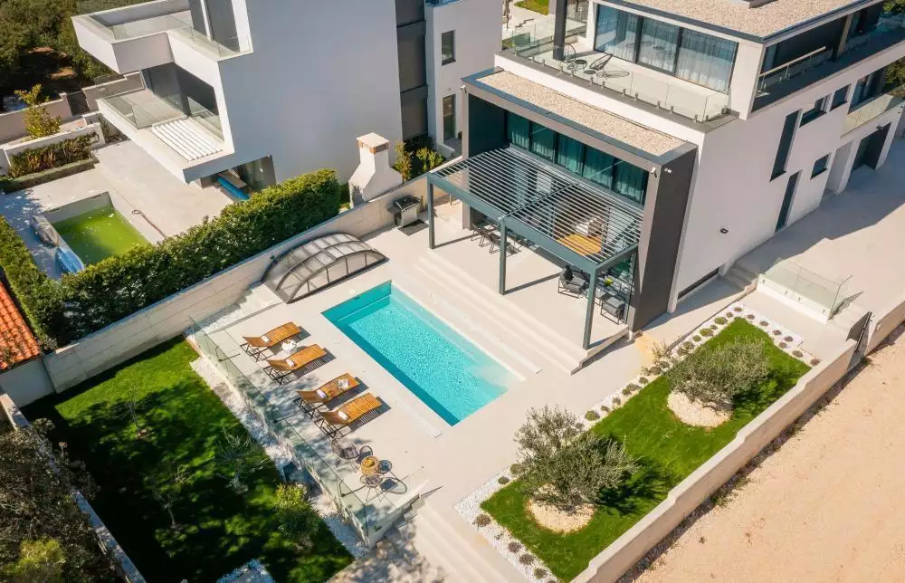 Villa 343m² in Croatia, Zadar. Priced at 2250000€ rent photo-13