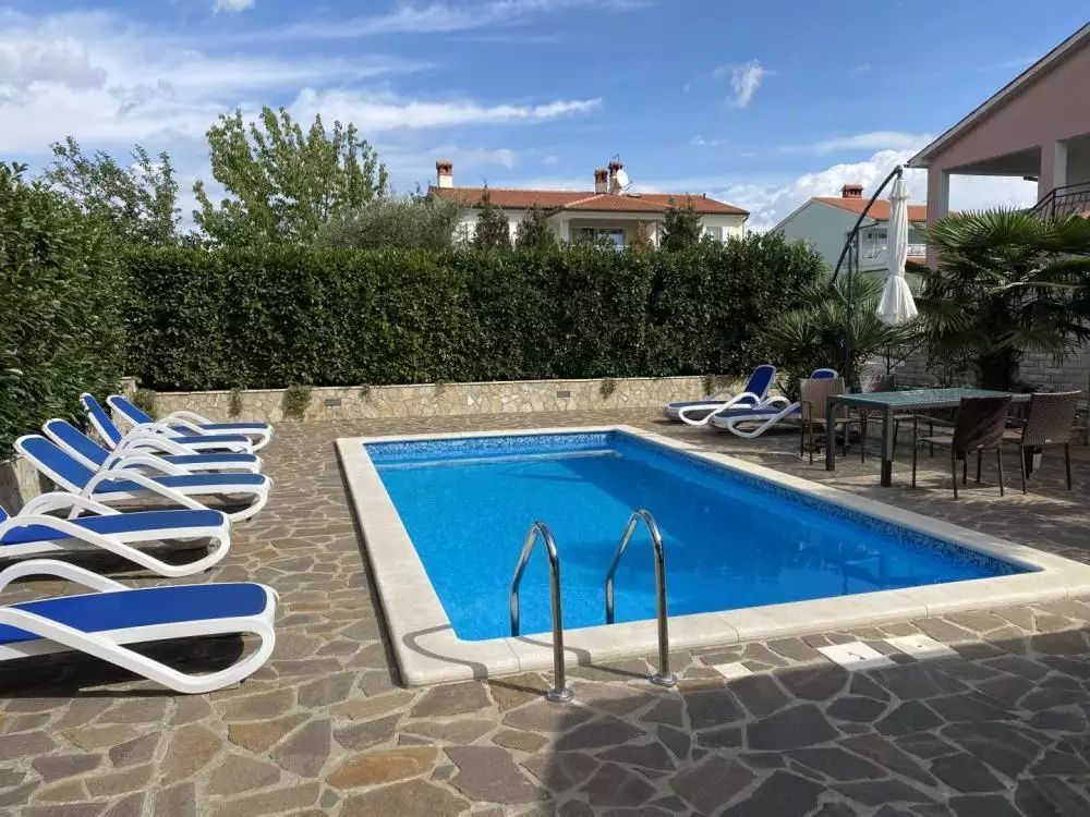 Hotels 440m² in Croatia, Labin. Priced at 950000€ rent photo-5