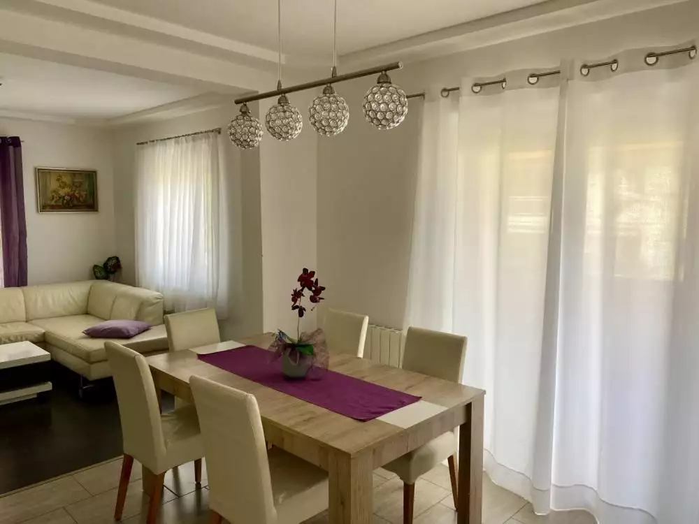 Hotels 440m² in Croatia, Labin. Priced at 950000€ rent photo-13