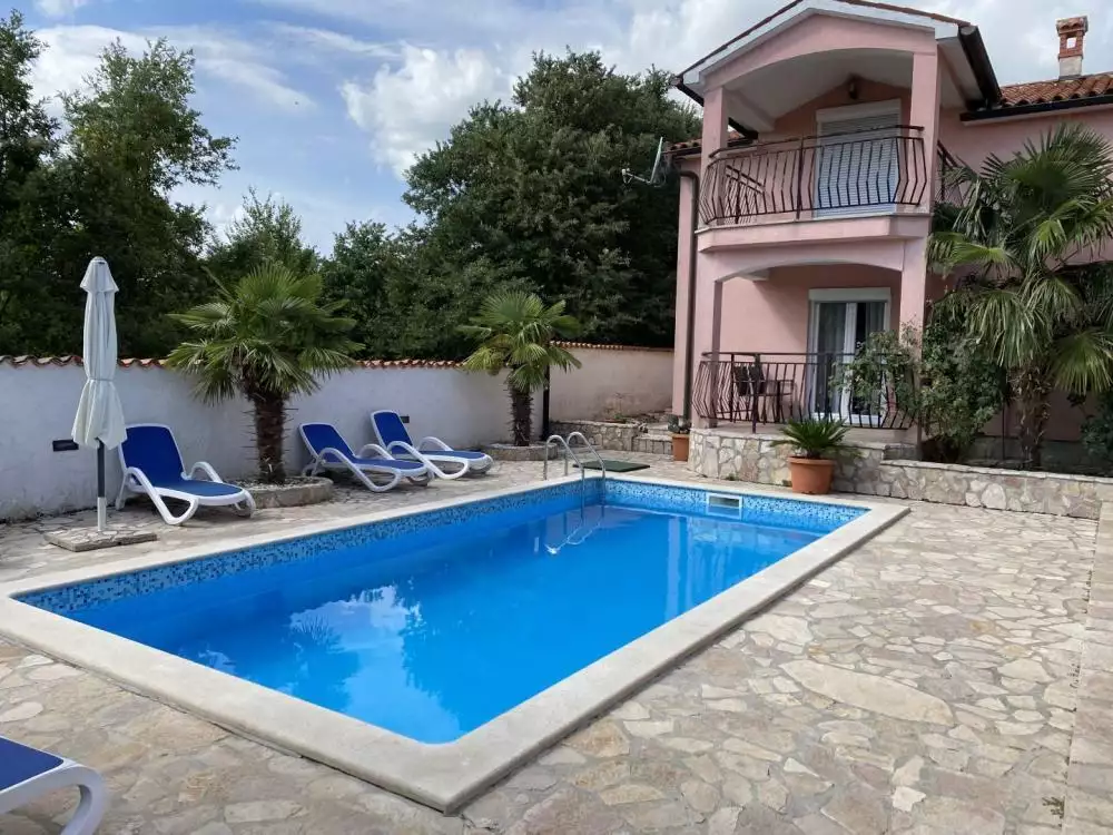 Hotels 440m² in Croatia, Labin. Priced at 950000€ rent photo-1