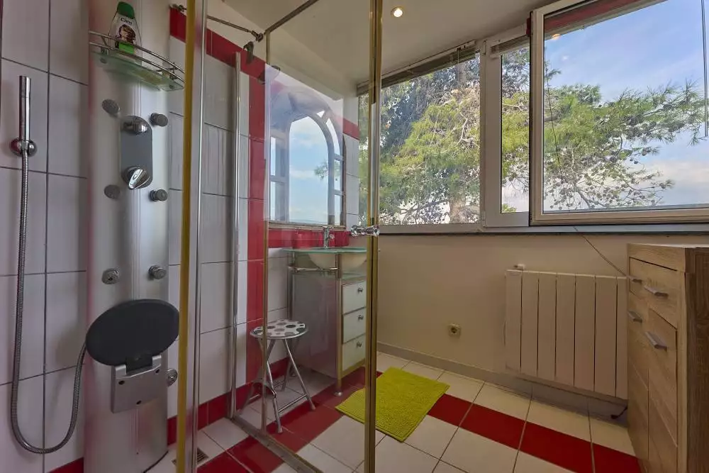 Villa 304m² in Croatia, Ciovo. Priced at 2700000€ rent photo-13