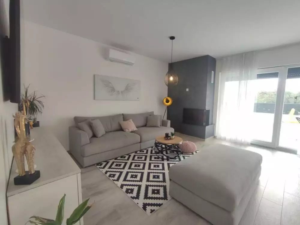 Villa 150m² in Croatia, Vodnjan. Priced at 676000€ rent photo-4