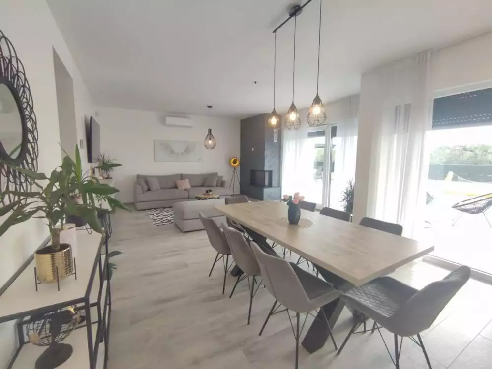 Villa 150m² in Croatia, Vodnjan. Priced at 676000€ rent photo-11