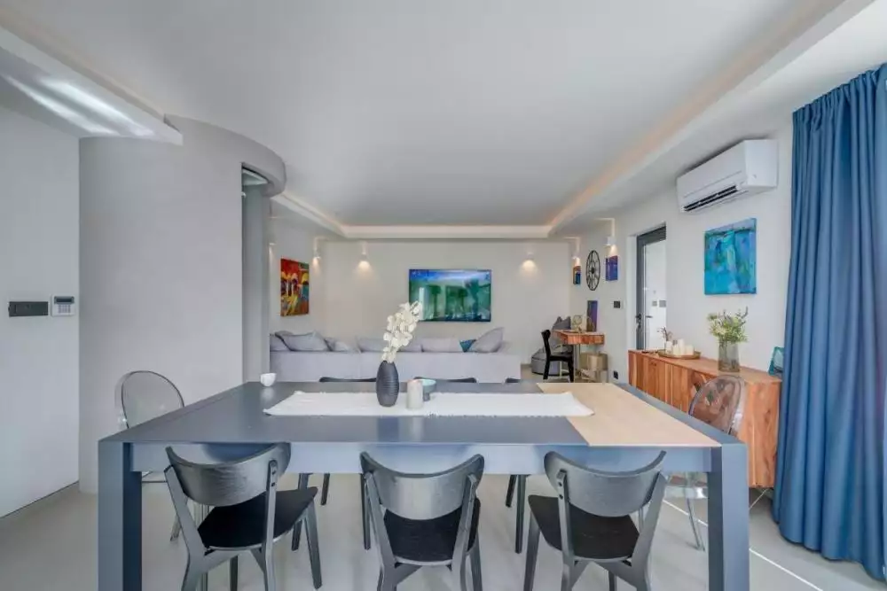 Villa 150m² in Croatia, Milna. Priced at 700000€ rent photo-11