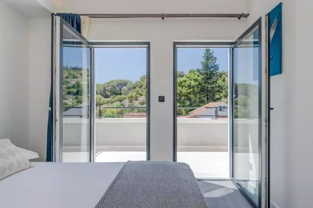 Villa 150m² in Croatia, Milna. Priced at 700000€ rent photo-14