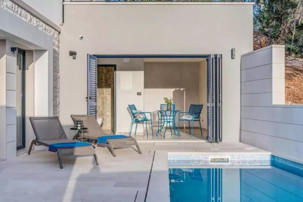 Villa 150m² in Croatia, Milna. Priced at 700000€ rent photo-19