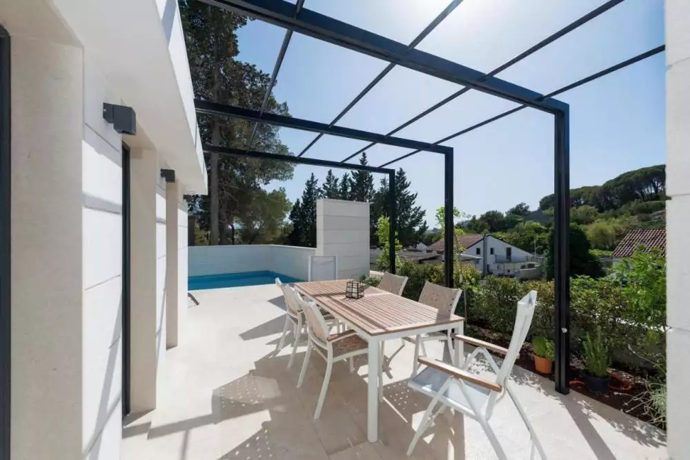 Villa 150m² in Croatia, Milna. Priced at 700000€ rent photo-22