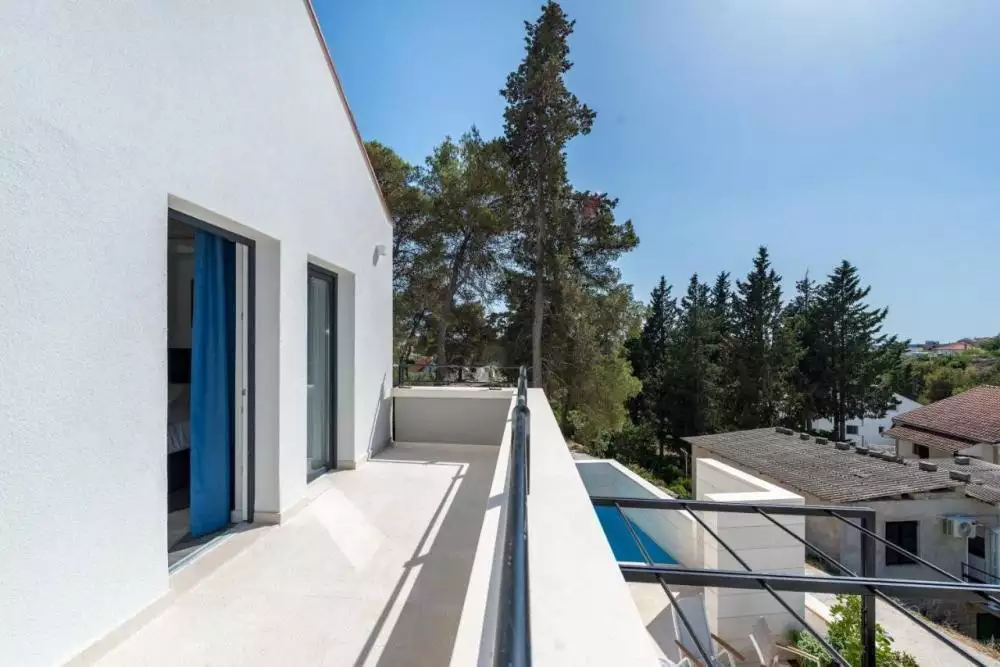 Villa 150m² in Croatia, Milna. Priced at 700000€ rent photo-23