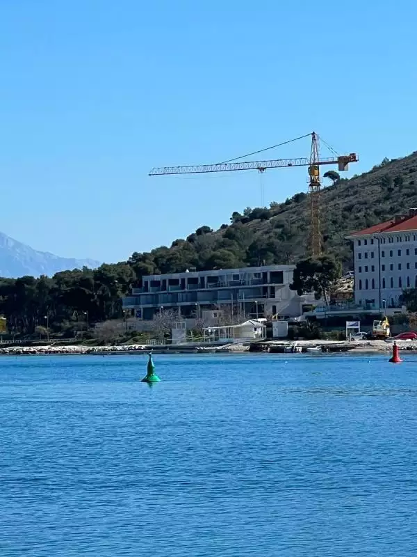 Villa 400m² in Croatia, Ciovo. Priced at 2500000€ rent photo-9
