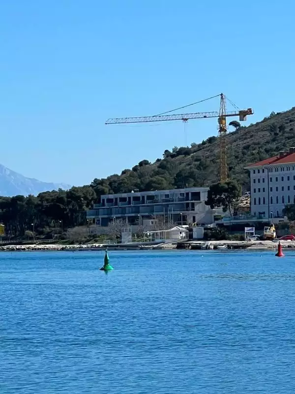 Villa 400m² in Croatia, Ciovo. Priced at 2500000€ rent photo-15