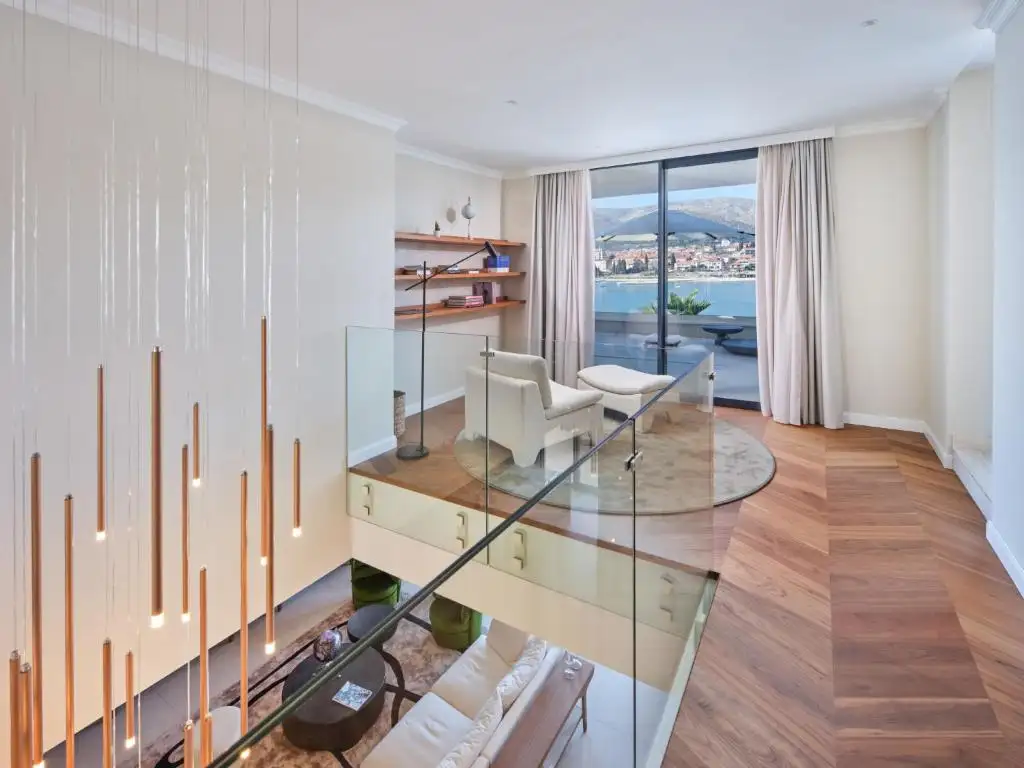 Villa 400m² in Croatia, Ciovo. Priced at 2500000€ rent photo-15