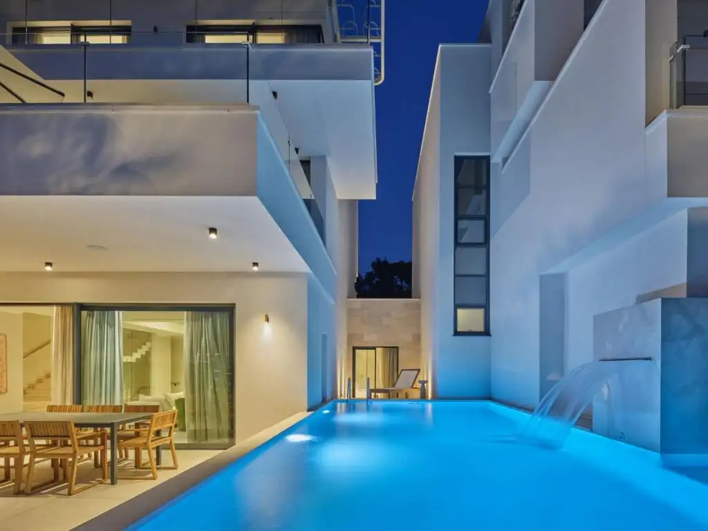 Villa 400m² in Croatia, Ciovo. Priced at 2500000€ rent photo-18