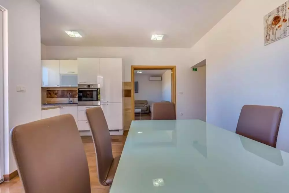 Hotels 353m² in Turkey, Trabzon. Priced at 1200000€ rent photo-16
