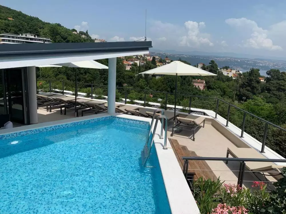 Hotels 641m² in Croatia, Opatija. Priced at 3900000€ rent photo-18