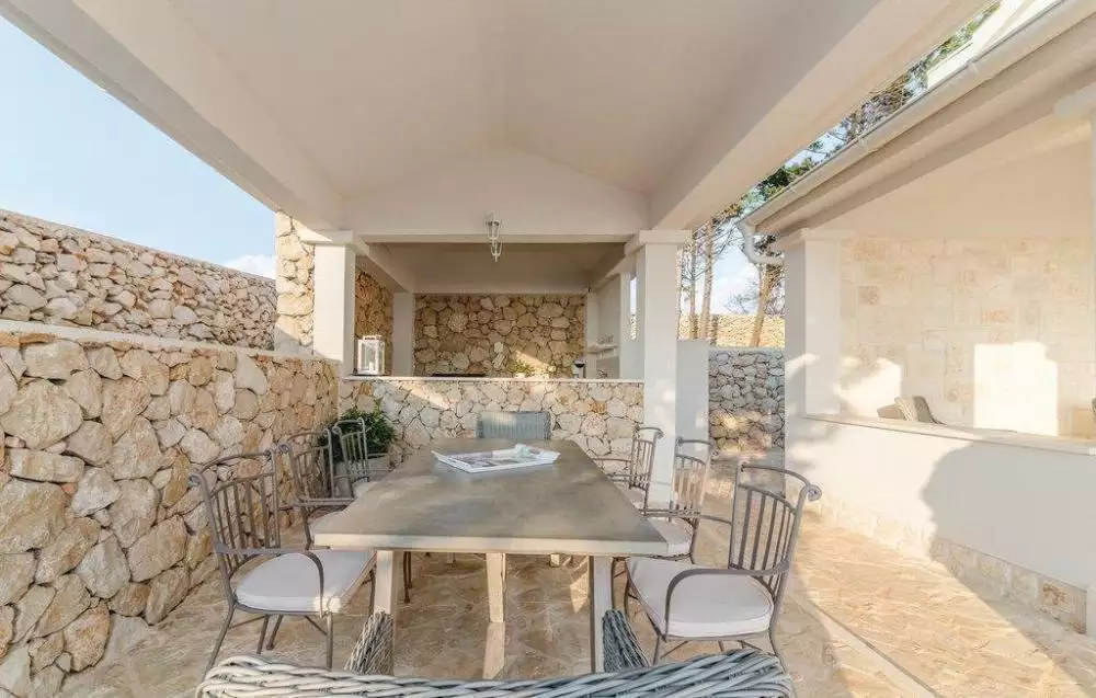 Villa 200m² in Croatia, Novalja. Priced at 1200000€ rent photo-12