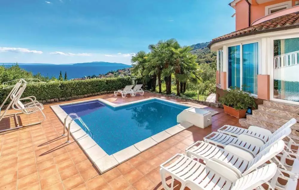Villa 489m² in Croatia, Opatija. Priced at 1000000€ rent photo-2
