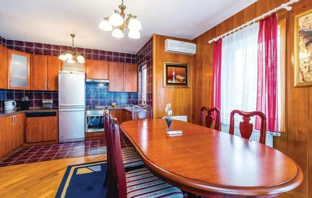 Villa 489m² in Croatia, Opatija. Priced at 1000000€ rent photo-6