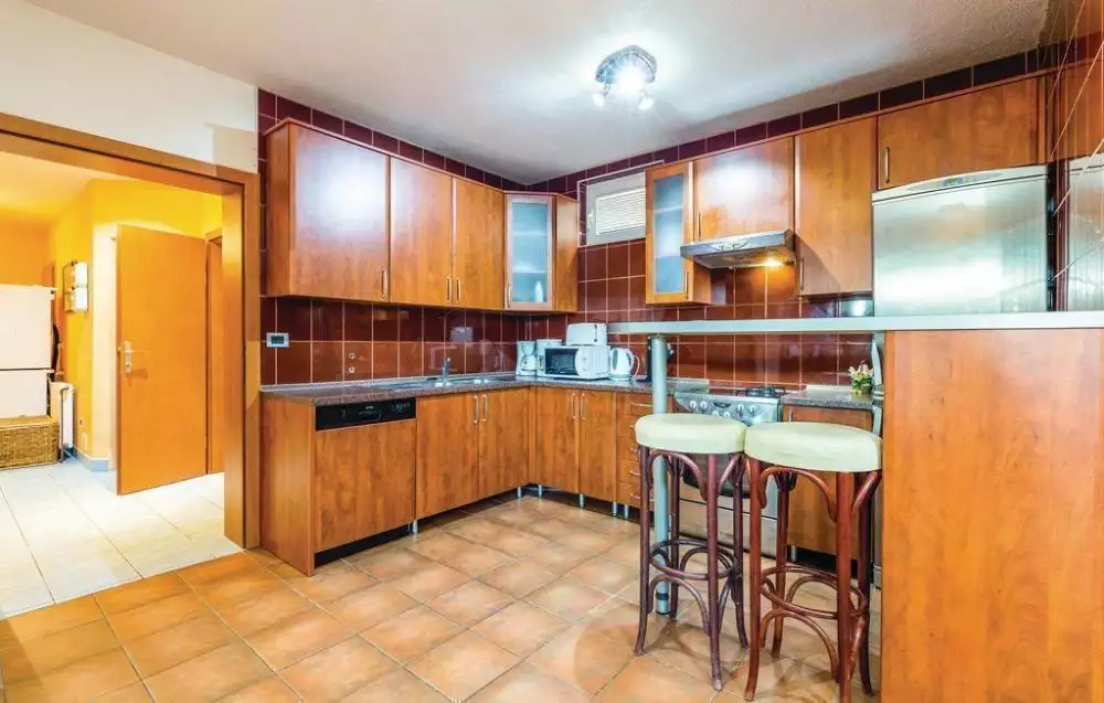 Villa 489m² in Croatia, Opatija. Priced at 1000000€ rent photo-11