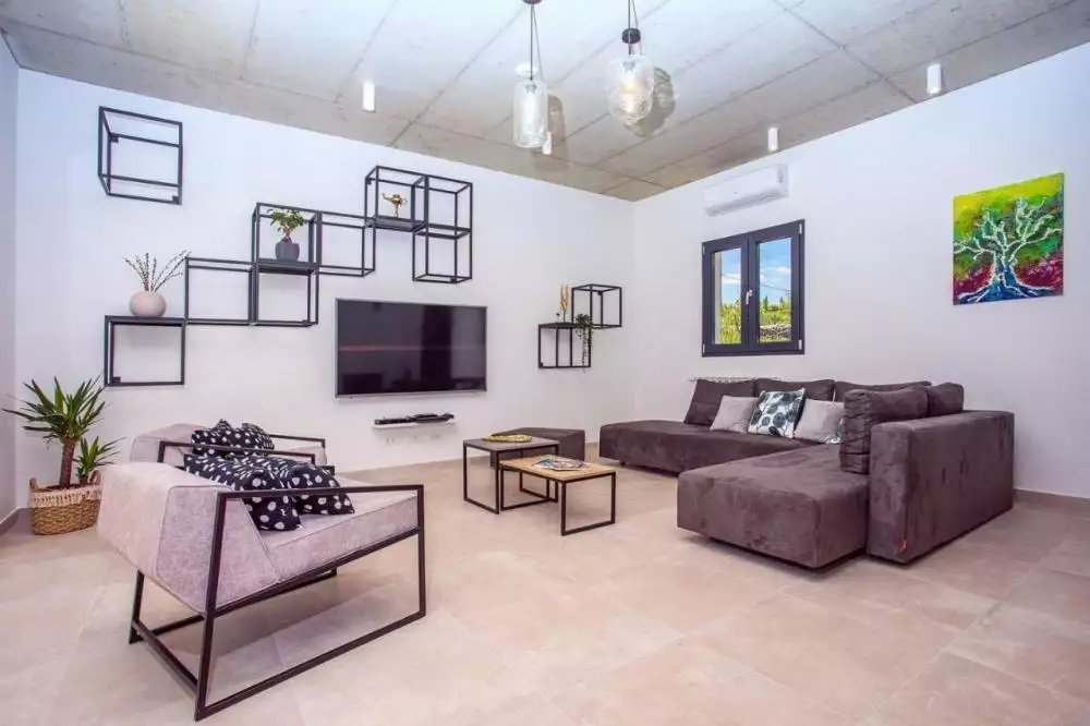 Villa 300m² in Croatia, Split. Priced at 1000000€ rent photo-16