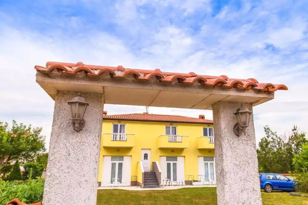 Hotels 262m² in Croatia, Umag. Priced at 727000€ rent photo-1