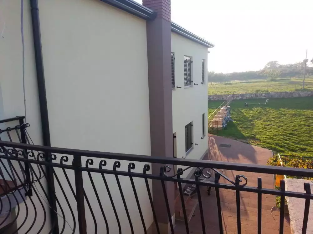 Villa 330m² in Croatia, Brtonigla. Priced at 2250000€ rent photo-16