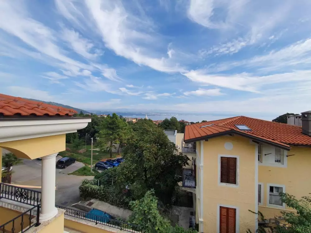 Villa 600m² in Croatia, Lovran. Priced at 2600000€ rent photo-6