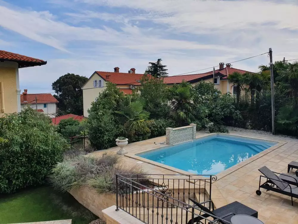 Villa 600m² in Croatia, Lovran. Priced at 2600000€ rent photo-16