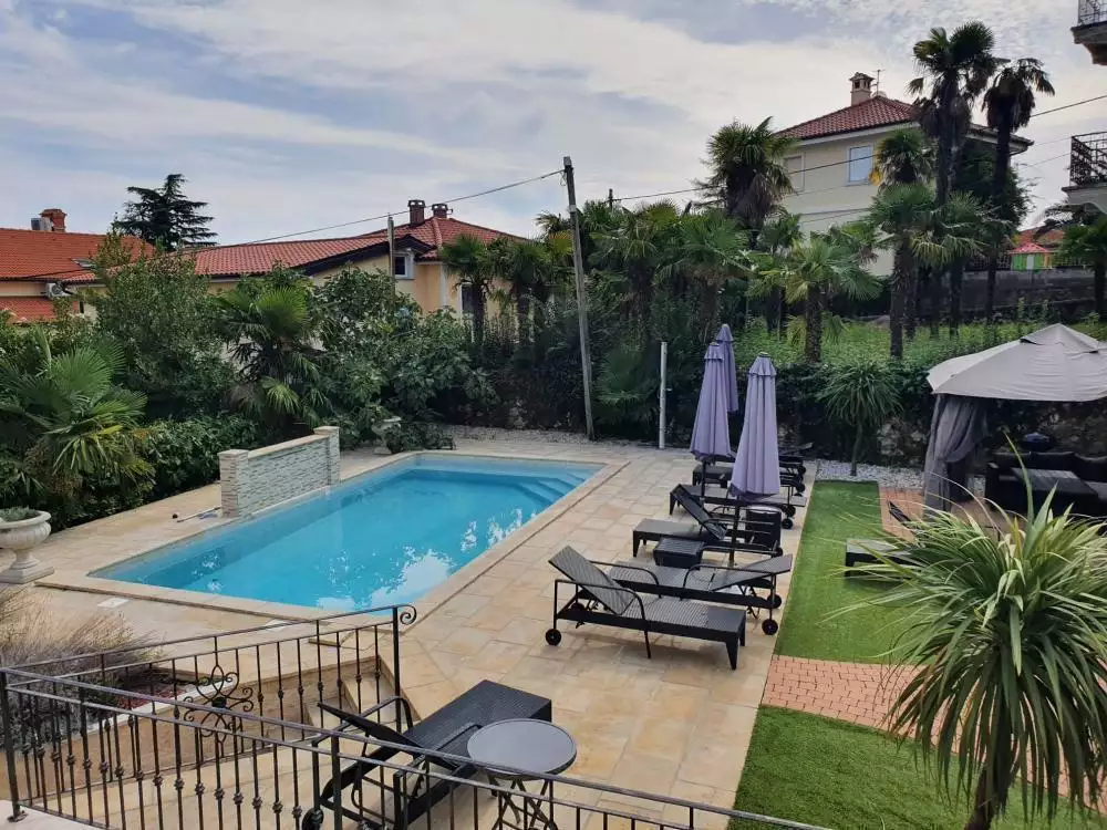 Villa 600m² in Croatia, Lovran. Priced at 2600000€ rent photo-18