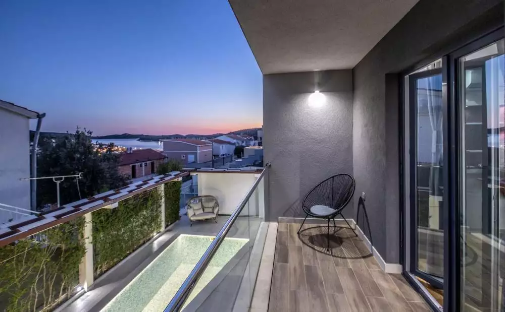Hotels 350m² in Croatia, Rogoznica. Priced at 940000€ rent photo-2