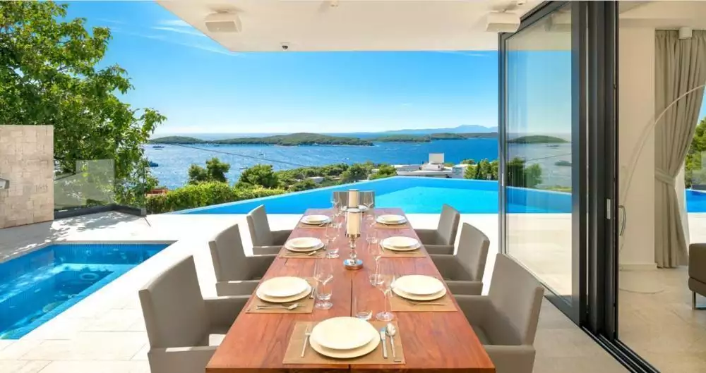 Villa 280m² in Croatia, Hvar. Priced at 5000000€ rent photo-4