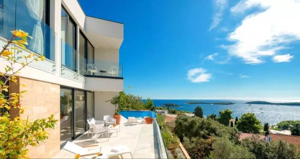 Villa 280m² in Croatia, Hvar. Priced at 5000000€ rent photo-5