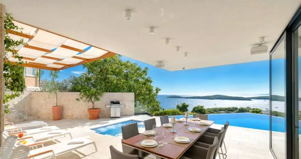 Villa 280m² in Croatia, Hvar. Priced at 5000000€ rent photo-8