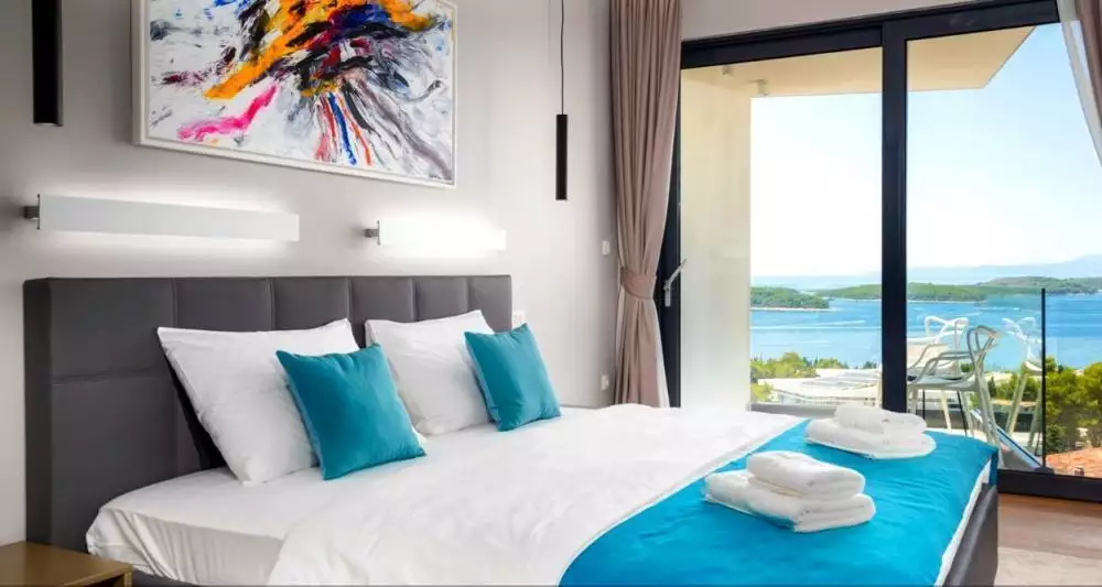 Villa 280m² in Croatia, Hvar. Priced at 5000000€ rent photo-22