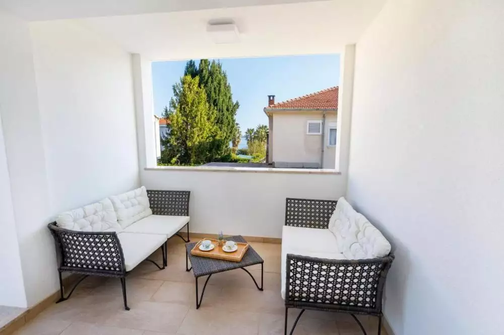 Villa 464m² in Croatia, Kastela. Priced at 1999999€ rent photo-15