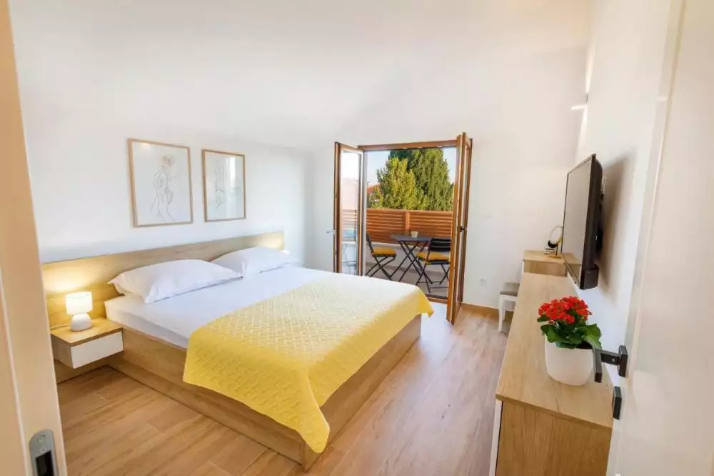Villa 464m² in Croatia, Kastela. Priced at 1999999€ rent photo-19