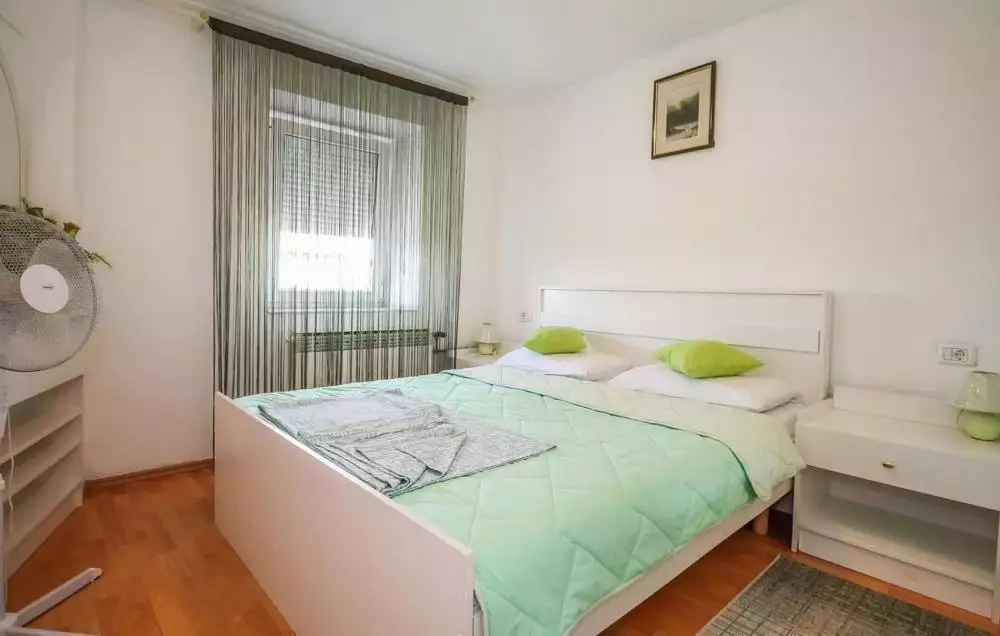 Villa 220m² in Croatia, Brtonigla. Priced at 550000€ rent photo-12