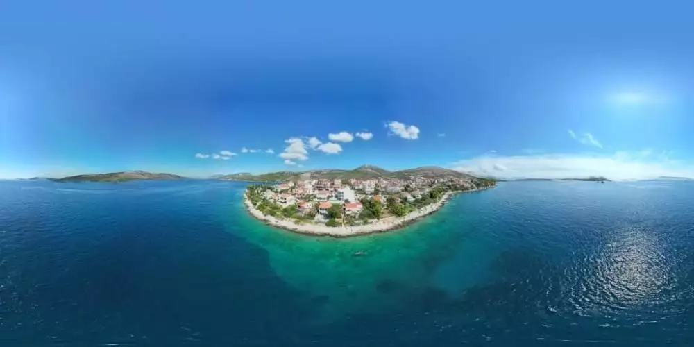 Villa 400m² in Croatia, Ciovo. Priced at 1700000€ rent photo-3